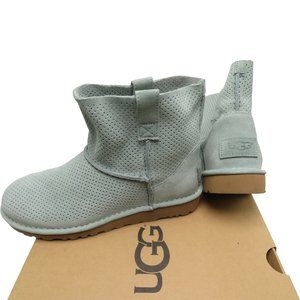 UGG Women's  Classic Unlined Mini Perf Boot size: